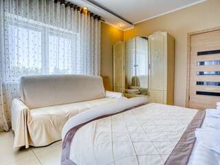 Гостиница Атрий Симеиз Трехместный номер с балконом-4