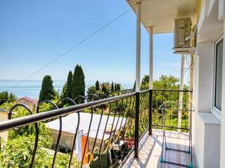 Гостиница Атрий Симеиз Трехместный номер с балконом-5