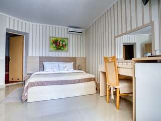 Гостиница Атрий Симеиз Классический трехместный номер-10