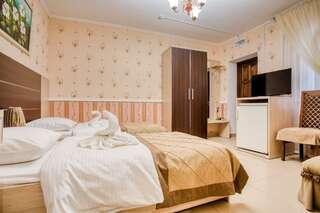 Гостиница Атрий Симеиз Номер комфорт с 1 двуспальной кроватью (с диваном)-2