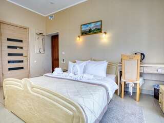 Гостиница Атрий Симеиз Трехместный номер с балконом-3