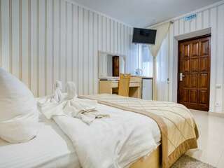 Гостиница Атрий Симеиз Классический трехместный номер-4